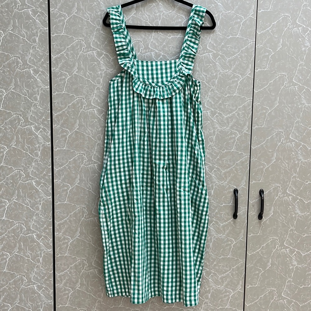NWT size M Pink Chicken midi